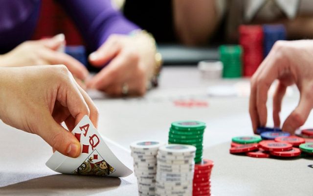 Kinh nghiệm chơi tight trong poker